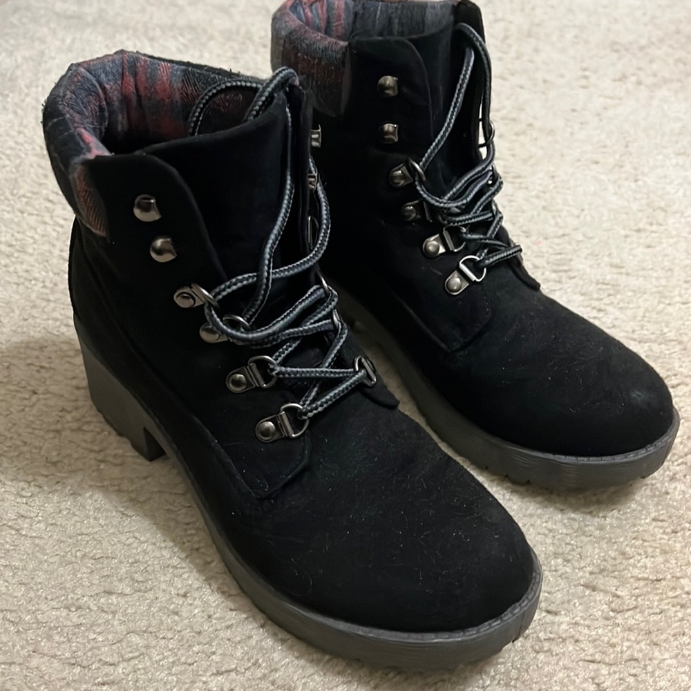 Rock & Candy 6.5M Ankle Boots